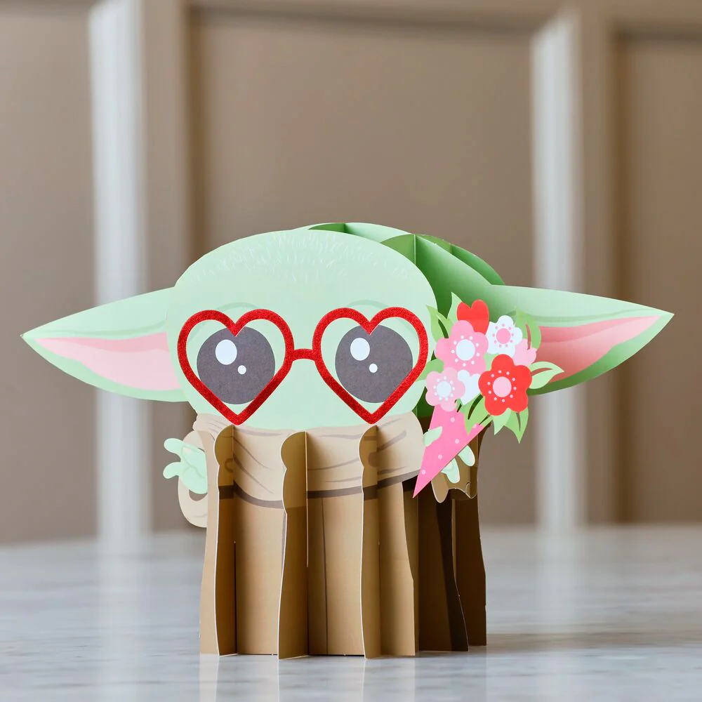 Star Wars™ The Mandalorian™ Grogu™ Love Giant Pop-Up Gift - Image 2